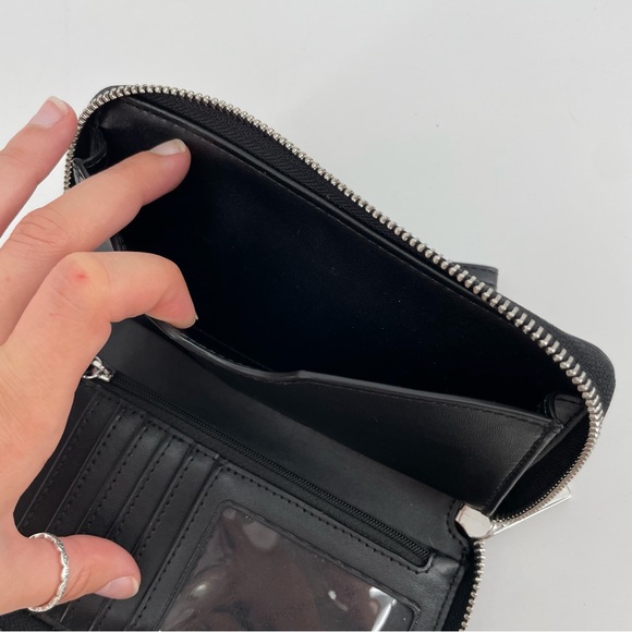 Michael Kors Jet Set Wristlet Wallet Gray Monogram Faux Leather - Picture 7 of 8